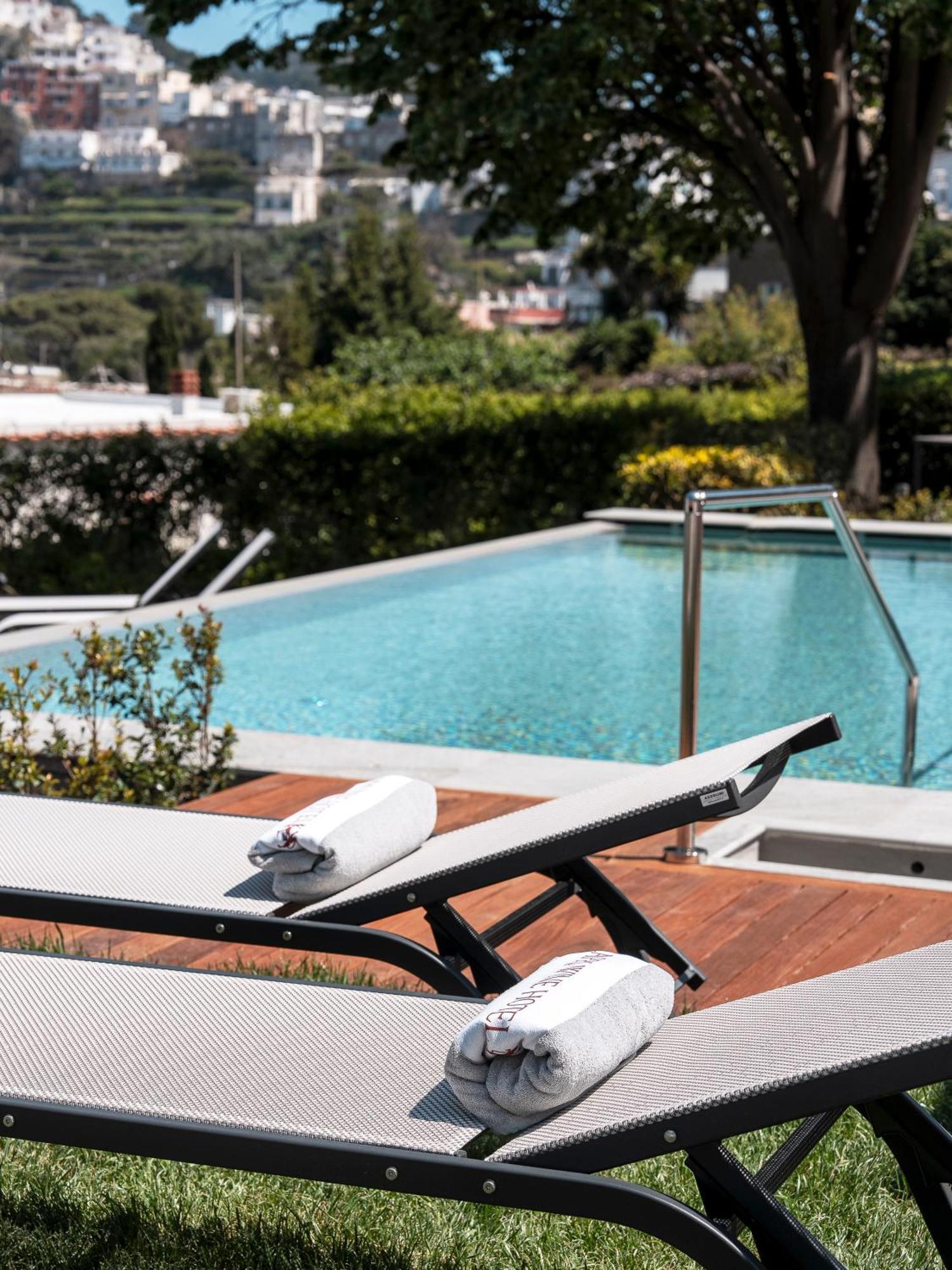Wine 3* Capri